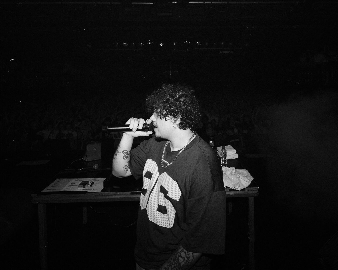 Tour visuals «Love 4 Sale Tour» - Still 10